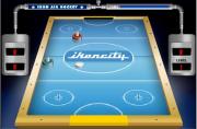 空中冰球-空中冰球-遊戲用滑鼠鍵移動控制，進入對方球門就得分。